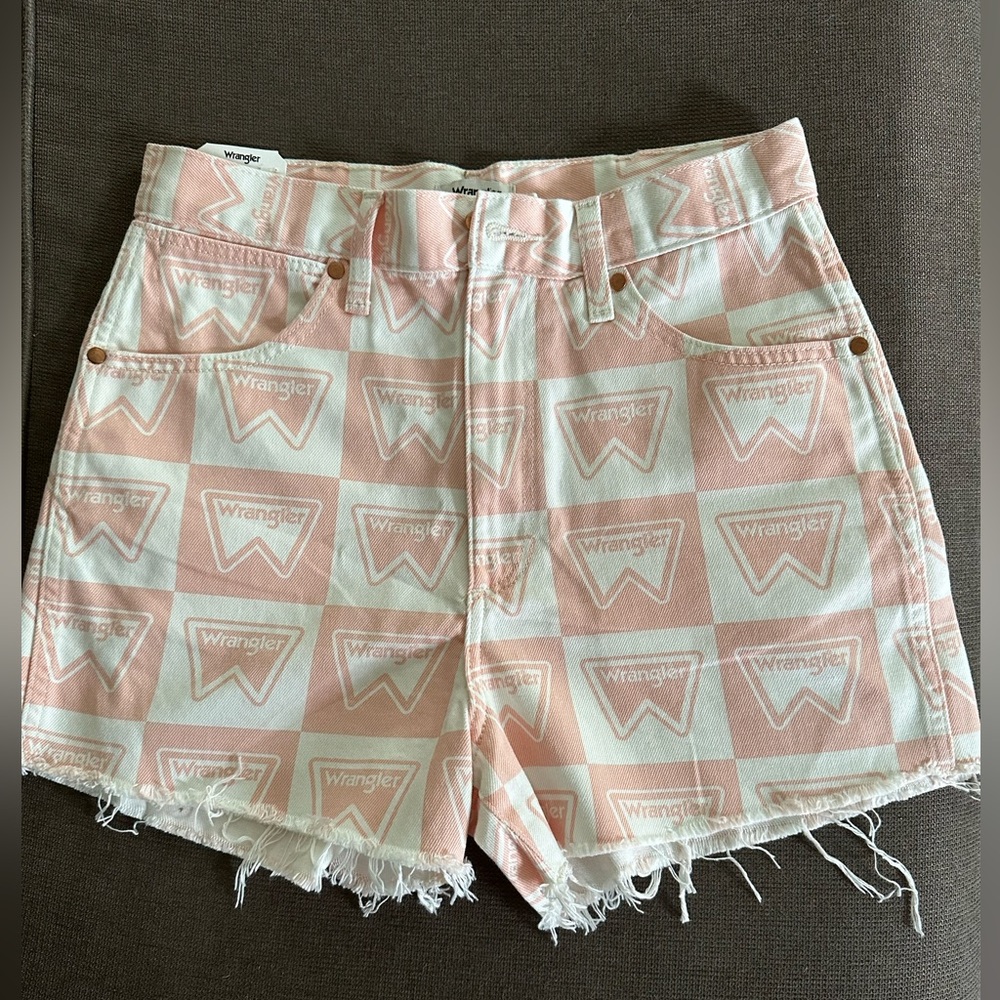Wrangler logo shorts new with tags
